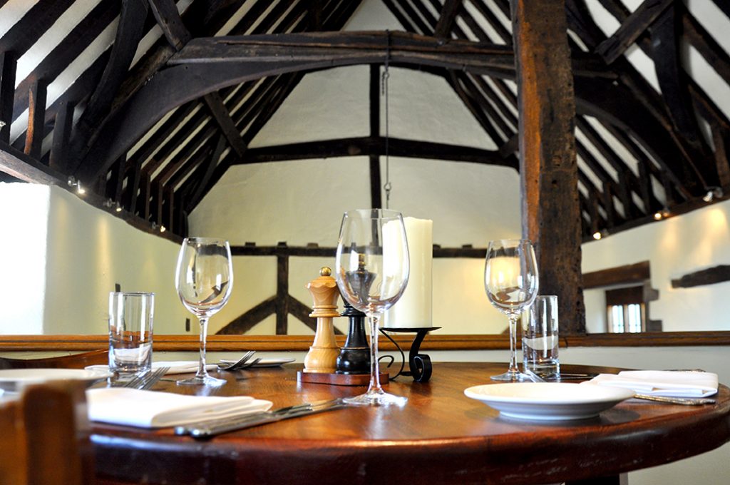 White Hart Oxfordshire GourmetXperiences